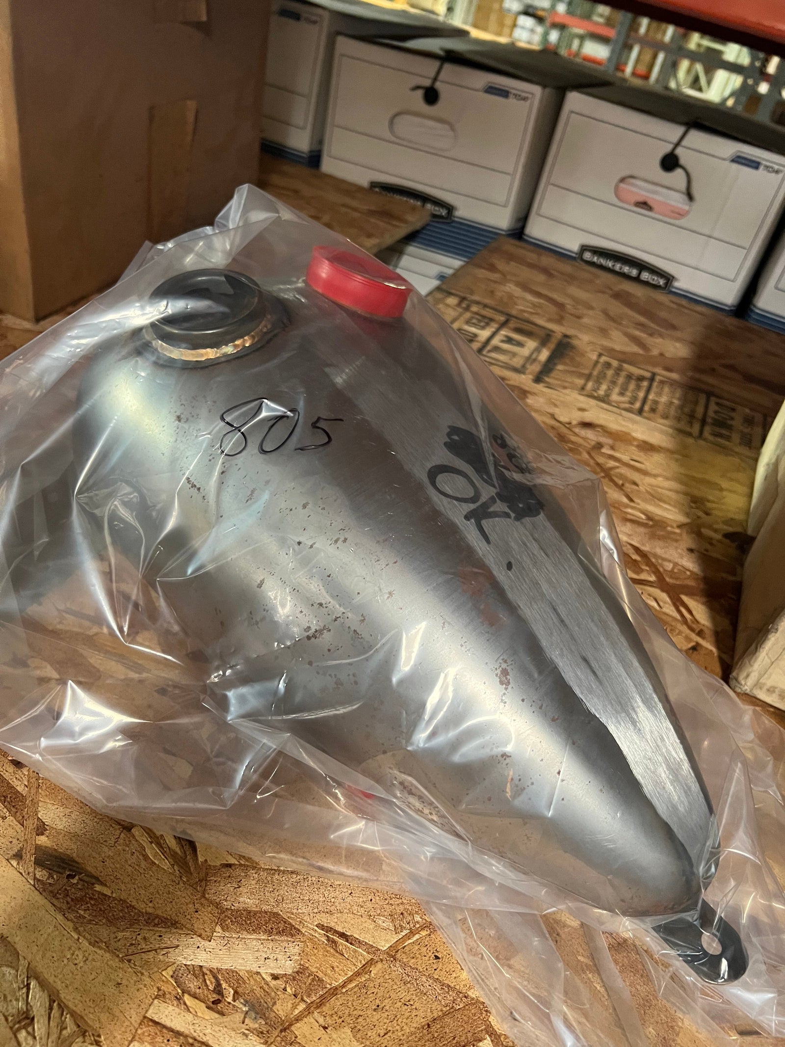 805 Narrow Universal Mustang Tanks