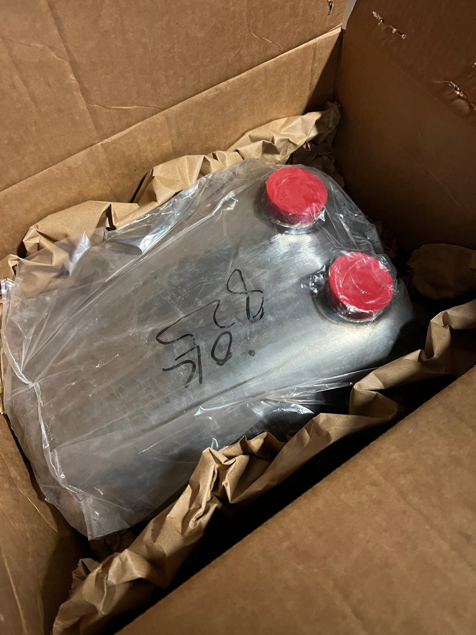 (825) Mustang And Axed Tanks For Sportsters Thru 1978